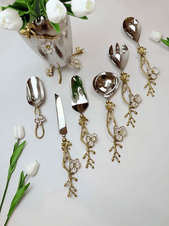 Deep orchid spoon