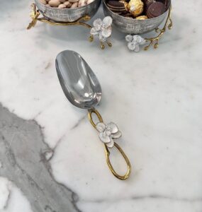 Orchid-Scoop3.jpg Orchid Scoop